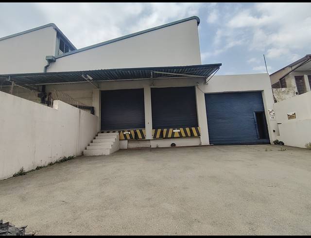 3,715M² WAREHOUSE TO LET IN HERIOTDALE